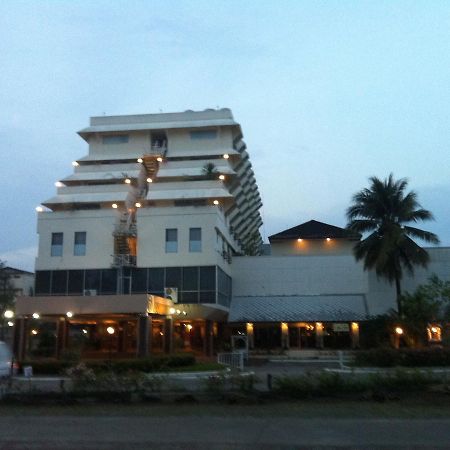 Paradorn Inn Chumphon Exteriér fotografie